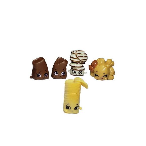 Shopkins Real Littles Snack Minis Bundle Keebler, Crunch, Pringles, Snack Pack - Picture 3 of 8